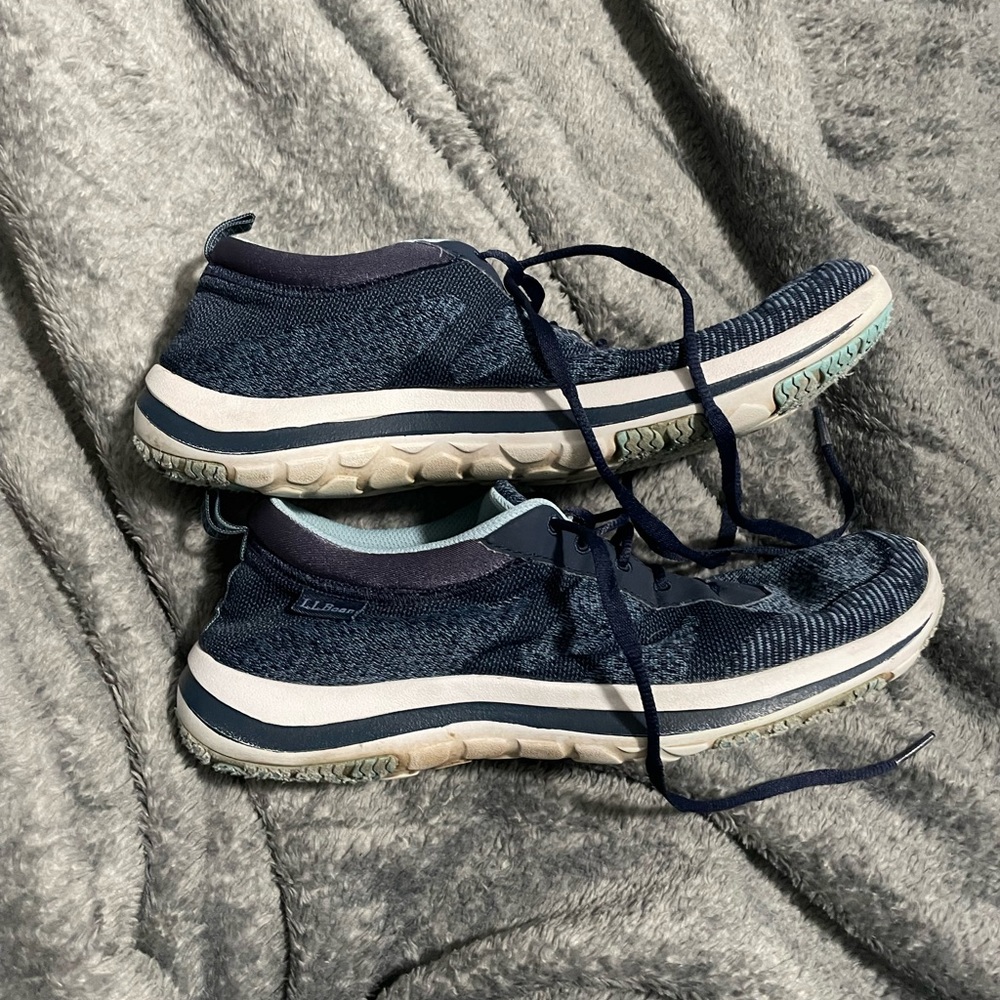Ll bean womens size 9 sneakers